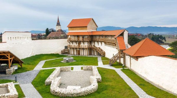 EXCURSIE CULTURALA SI SPIRITUALA IN INIMA TRANSILVANIEI 28 Iunie - imagine 3