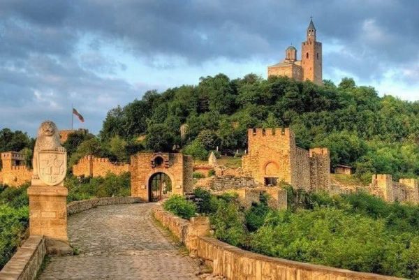 VELIKO TARNOVO & CASCADA KAYA BUNAR 29 August